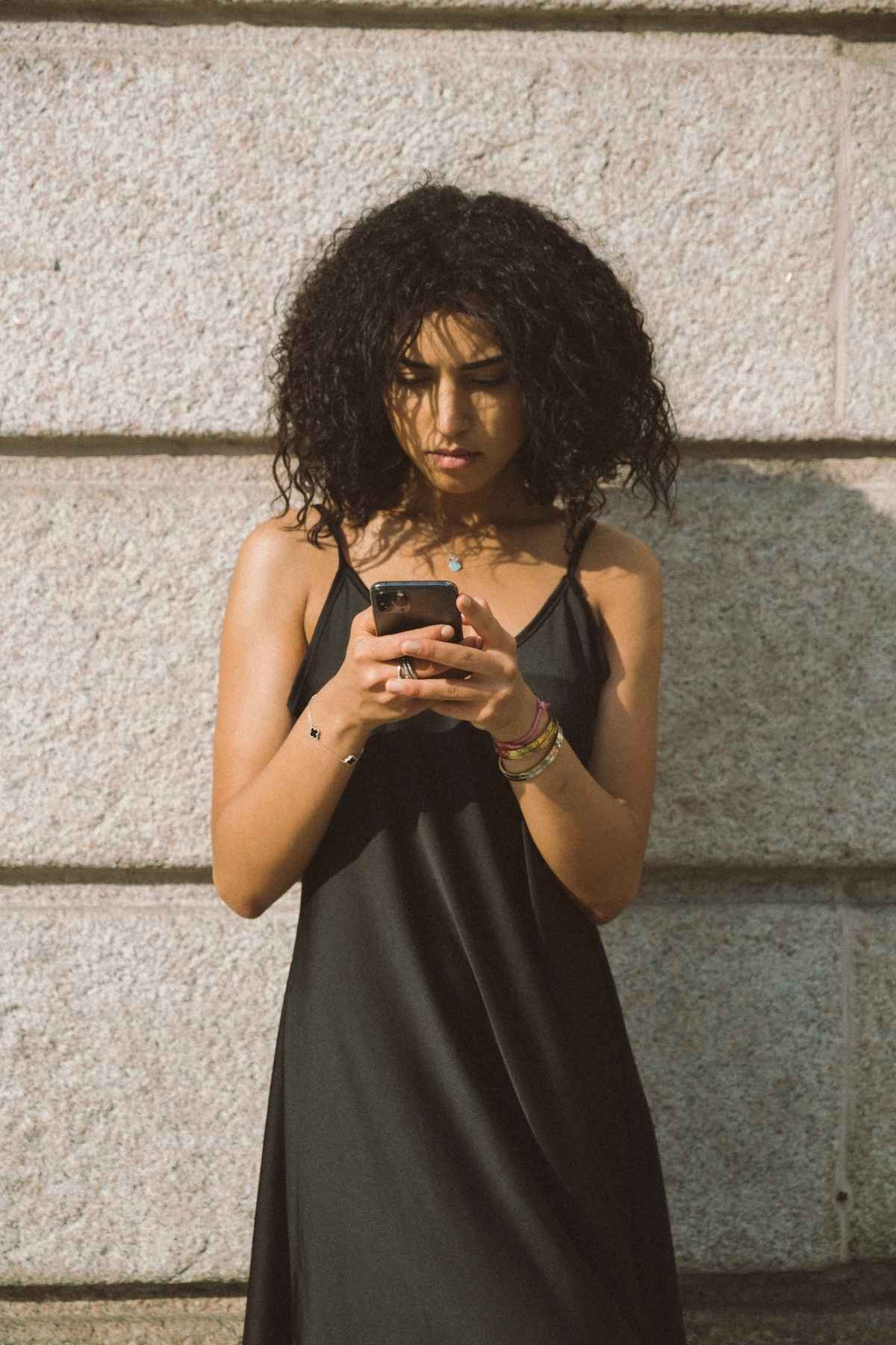 How to Manage a Situationship Without Losing Your Mind